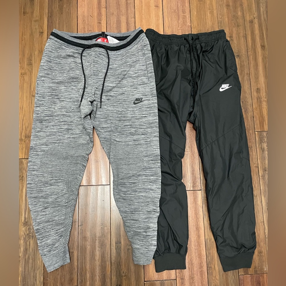 2 pair Nike joggers bundle size medium